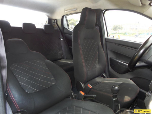 Imagen 18 de 25 de Renault Kwid Zen