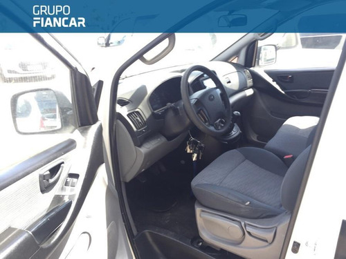 Hyundai H-1 Minibus 9 Pasajeros 2013