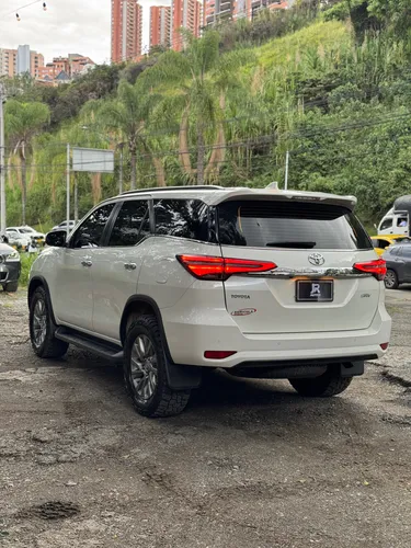 Toyota Fortuner Srv Diesel 4x2 Blindada