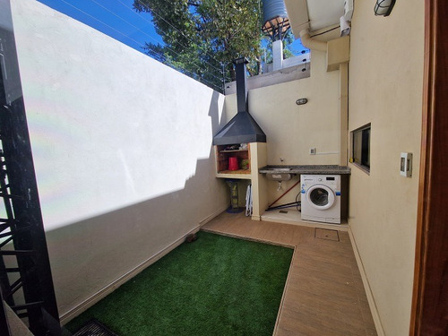 Alquilo Casa Amoblada En El Barrio Mbo´i Ka´e De Encarnación: 2 Habitaciones Y 1 Baño