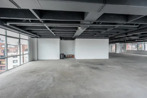 Oficina En Arriendo/venta En Chico Norte. Cod A1094076