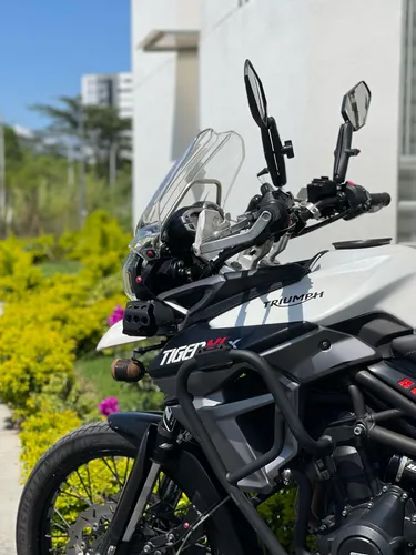 Triumph Tiger 800 Xcx