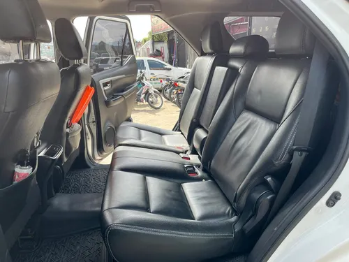 Toyota Fortuner Sw4 2.4 At