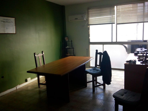Imagen 6 de 6 de Oficina En Alquiler Y Venta En La Plata Calle 8 E/ 48 Y 49 Dacal Bienes Raices
