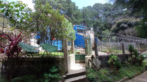 Imagen 2 de 30 de Vendo Hermosa Y Amplia Casa, Ubicada En Un Lugar De Ensueño, Rodeada De Naturaleza, Excelente Precio, 3 Salas, 4 Dormitorios, Alta Plusvalia Y Seguridad