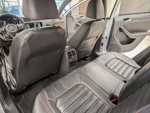 Volkswagen Vento 2.0 Tsi Gli 211cv App Connect + Nav