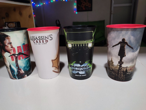 Vasos Carl's Jr. Mujer Maravilla Assassin's Creed Tomb Rider