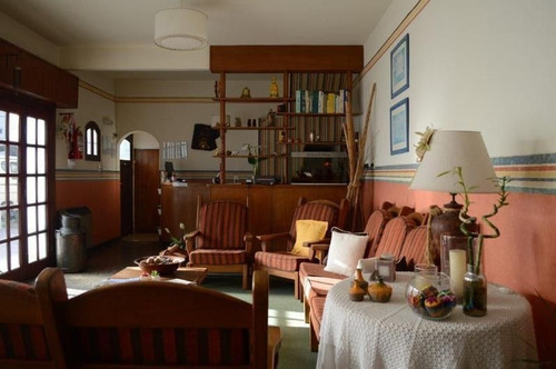 Venta, Gesell , Prestigiosa Hosteria , A Mts Del Centro Y Del Mar , Renta Segura