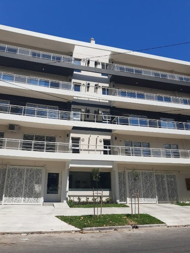 Imagen 4 de 14 de Departamento De 2 Ambientes En Complejo Jardin - Moron Centro