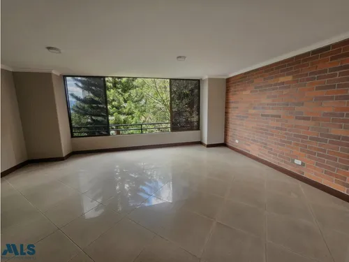 Amplios Espacios Y Excelente Ubicacion(mls#255253)