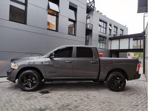 RAM 1500 5.7 Laramie Nigth Edition