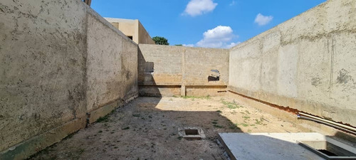 Imagen 15 de 17 de En Venta Exclusivo Townhouse En La Trigaleña Obra Blanca135541