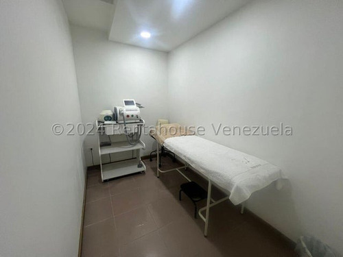 Eg Fondo De Comercio En Venta - El Marques / Mls #24-16988