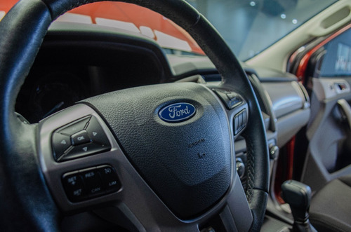 Imagen 12 de 23 de Ford Ranger 3.2 Cd Xlt Tdci 200cv Automática 4x2