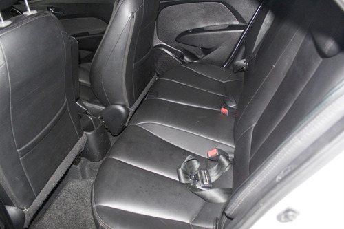Imagem 8 de 10 de Hyundai Hb20 1.0 Comfort Flex Manual