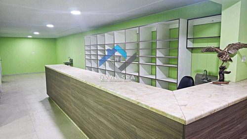 Qval Vende Espectacular Casa De 2 Pisos Con Recepción Comerc