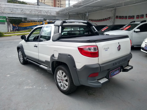 Fiat Strada 1.8 Adventure Cab. Dupla 2015/2016 ( 3 Portas )