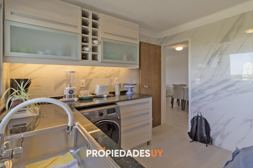 Apartamento En Venta En Roosevelt Punta Del Este, 2 Dormitorios, 2 Baños