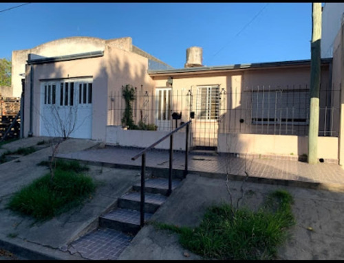 Imagen 3 de 22 de Venta, Casa En Junin (ba) 2 Dormitorios, Refaccionada.