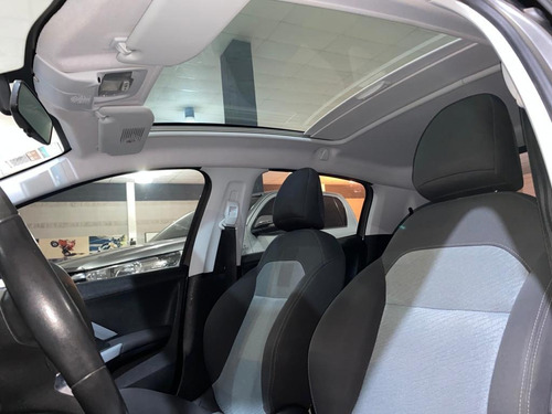 Imagen 10 de 15 de Peugeot 208 1.5 Allure 2013 43.000kms