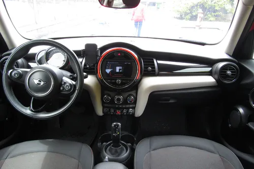Mini Cooper 1.5 T F55 SALT At