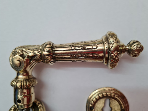 Imagen 4 de 10 de Picaporte Manija Puerta Estilo Antiguo De Bronce Brillante