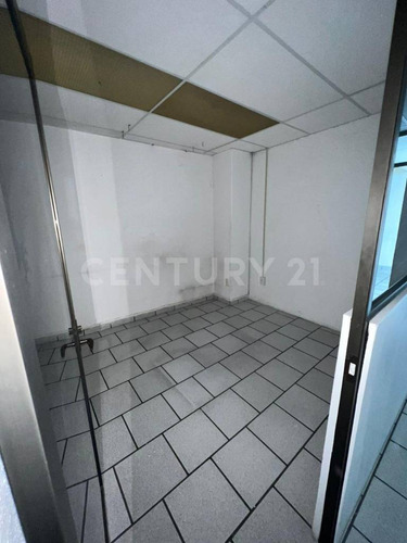 Oficina De 62.76m2 En Bajada Chapultepec, Cuernavaca $7,500.00 Mxn