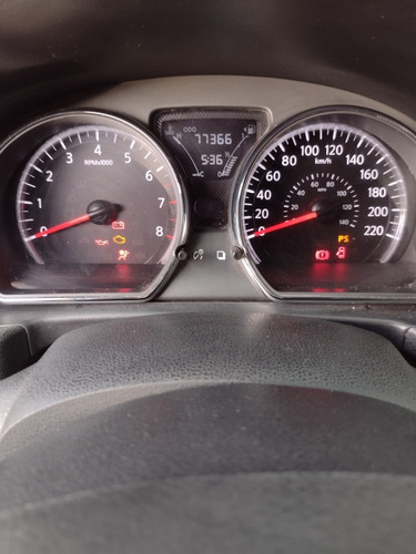 Imagem 5 de 8 de Nissan Versa