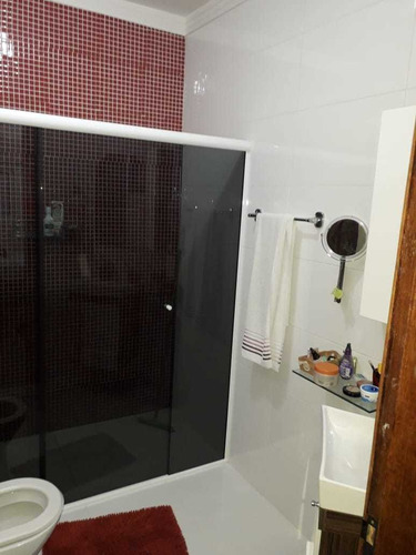 Imagem 6 de 12 de Casa A Venda!