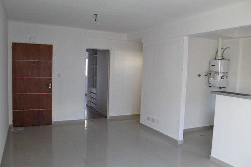 Imagen 8 de 11 de Departamento En Venta En Castelar Sur
