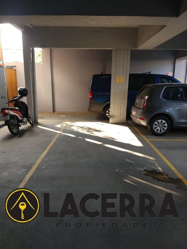 Imagen 2 de 3 de Cochera Cubierta Planta Baja. A Metros De Plaza Mitre