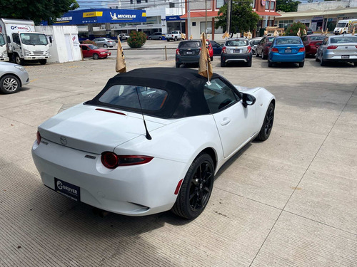 Imagen 4 de 12 de Mazda Mx-5 2016 2.0 Sport Mt