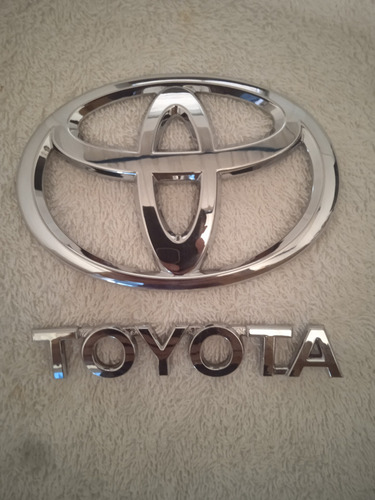Emblemas Maletero Toyota Corolla Gli 2009-2014 Originales