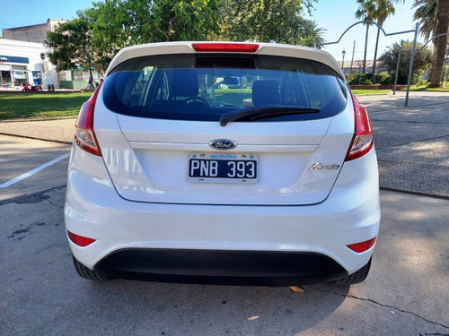 Imagen 4 de 11 de Ford Fiesta Kinetic S