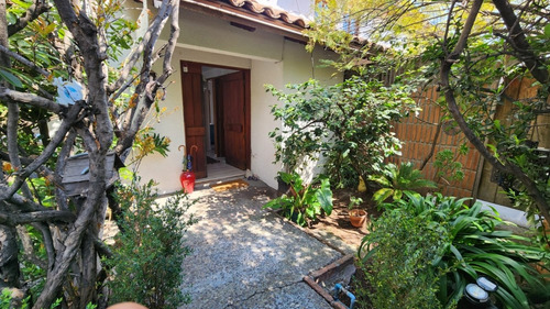Casa En Los Domínicos Vital Apoquindo