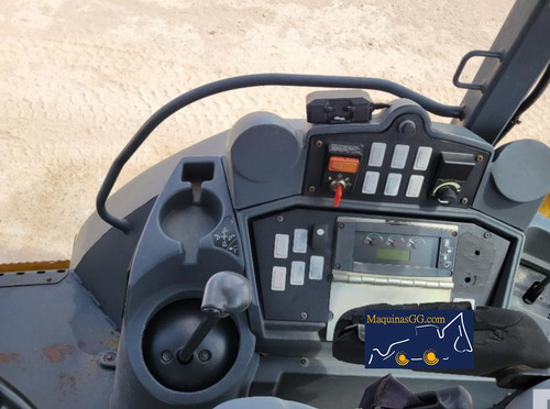 Retroexcavadora 2012 John Deere 310j 4x2
