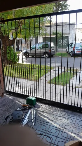 Herreria En Gral Automatización De Portones Y Reparaciones