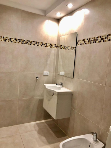 Imagen 10 de 20 de Venta Duplex En Barrio. Guido Spano 28
