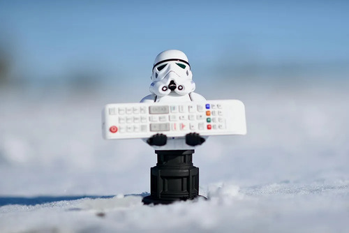 Stormtrooper Soporte Para Controles Y Celulares Cable Guys Blanco