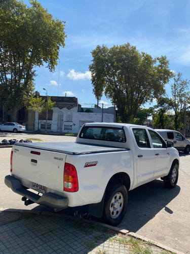 Toyota Hilux 2.5 Cab Doble 4x2 2010