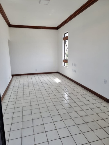 Imagem 8 de 29 de Casa À Venda, 5 Quartos, 3 Suítes, 4 Vagas, Piatã - Salvador/ba - 1608