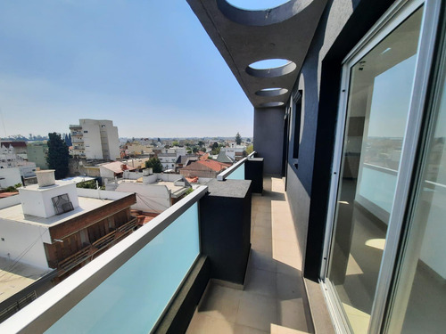 Venta De Departamentos 2 Y 3 Ambientes En Excelente Zona De Wilde.