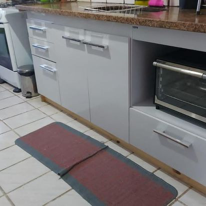 Excelente 3 Dorm. Com 2 Garagens Cobertas E Muito Verde