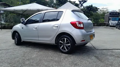 Renault Sandero 1.6 Authentique / Life