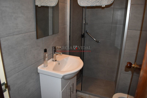 Imagen 15 de 17 de Venta De Apartamento 2 Dormitorios Frente Al Mar - Punta Del Este Brava