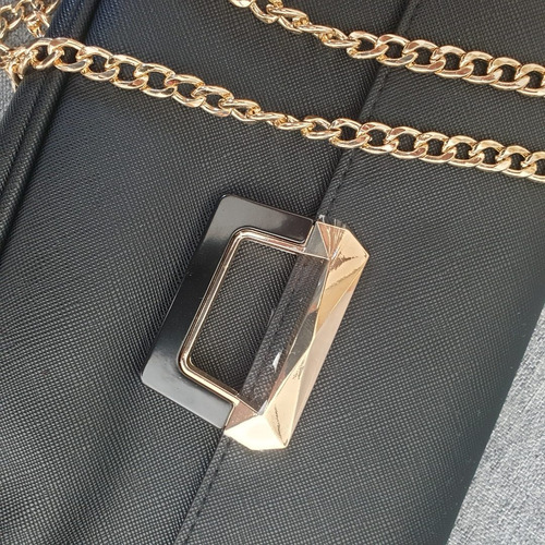 Imagen 3 de 4 de Bolsa De Dama Negra Con Cadena Dorado Oriflame