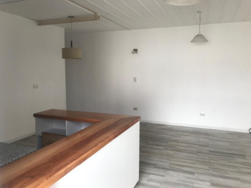 Imagen 4 de 14 de Lencke Vende - Ideal Para Consultorios Medicos, A 1 Cuadra Del Hospital De Vicente Lopez