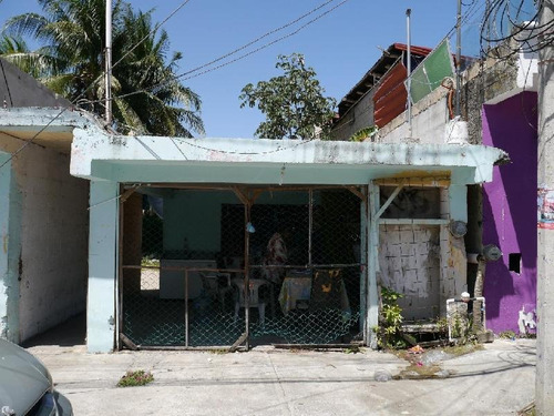 Imagen 1 de 7 de Terreno En Venta En Playa Del Carmen