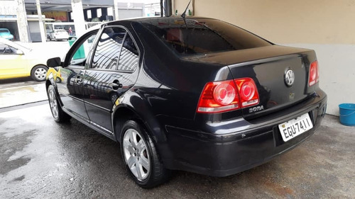 Volkswagen Bora 2.0 Total Flex 4p Automática