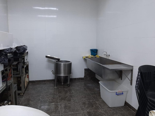 Venta - Edificio Comercial - Vicente Lopez, A Metros De Au. Panamericana